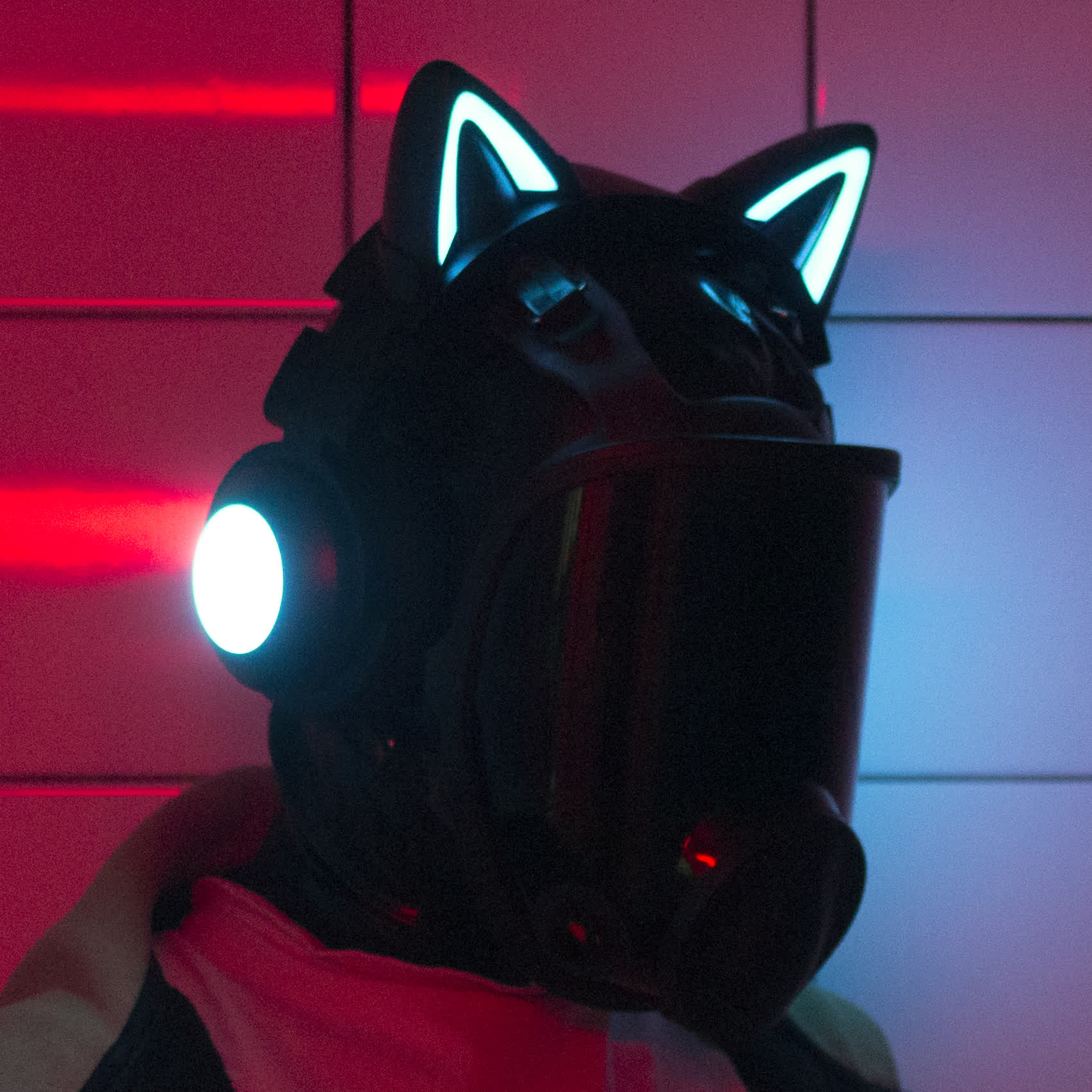 Live stream logo or thumbnail